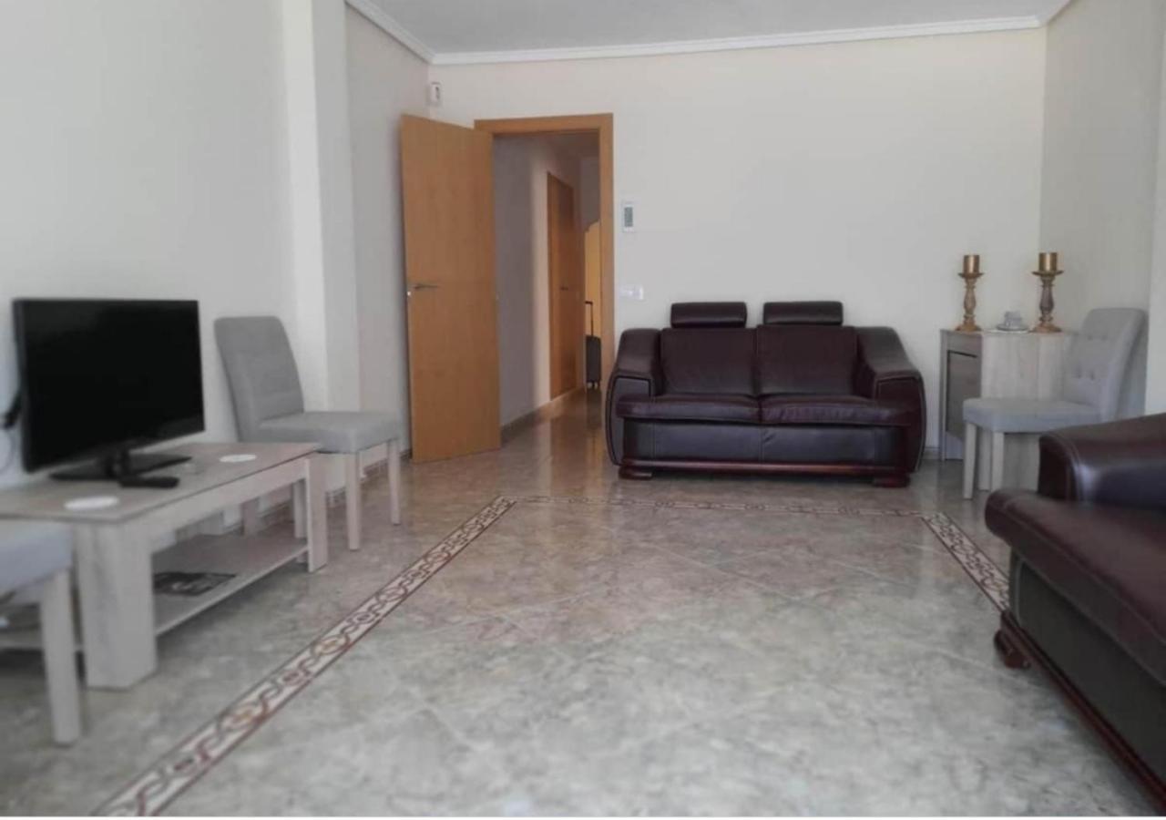 Habitacion Tranquila, Agradable Cerca De Valencia En Vivienda Compartida Paterna Bagian luar foto